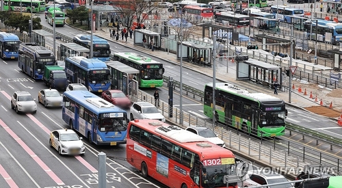서울 시내버스 총파업 11시간만에 철회…전 노선 정상운행